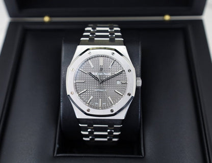 Audemars Piguet Royal Oak Automatic Stainless Steel – Silver Grande Tapisserie Dial