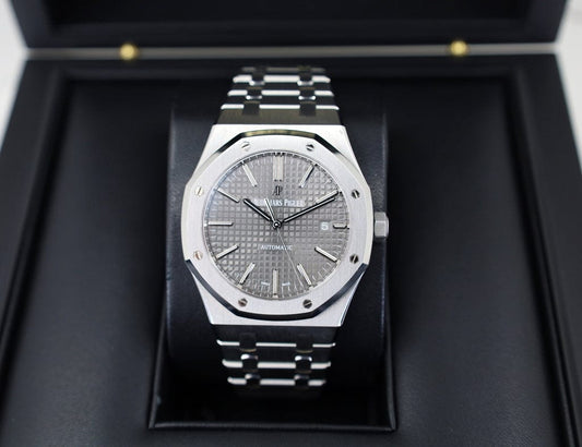 Audemars Piguet Royal Oak Automatic Stainless Steel – Silver Grande Tapisserie Dial