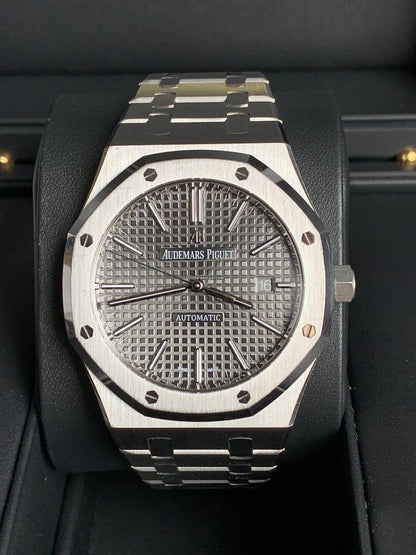 Audemars Piguet Royal Oak Automatic Stainless Steel – Silver Grande Tapisserie Dial